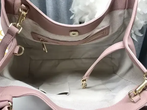 GUCCI SOHO INTERLOCKING G - Image 3