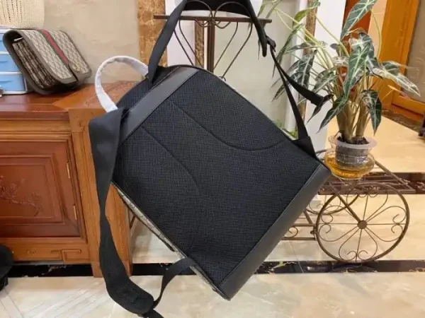 GUCCI MEDIUM GG BACKPACK WITH TAG - Image 9
