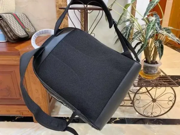 GUCCI MEDIUM GG BACKPACK WITH TAG - Image 3