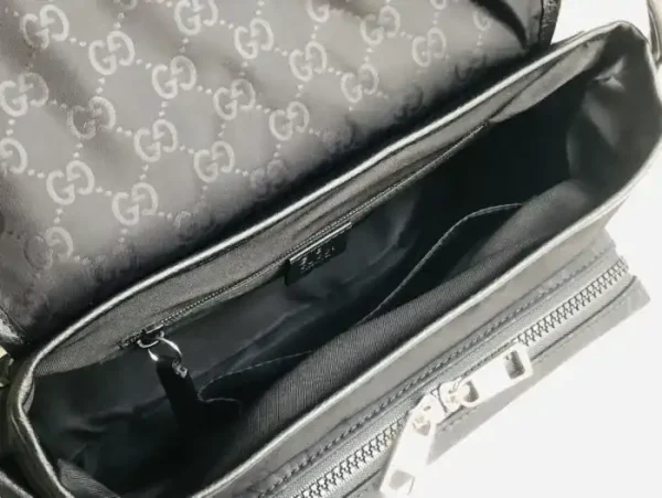 GUCCI MESSENGER BAG - Image 7