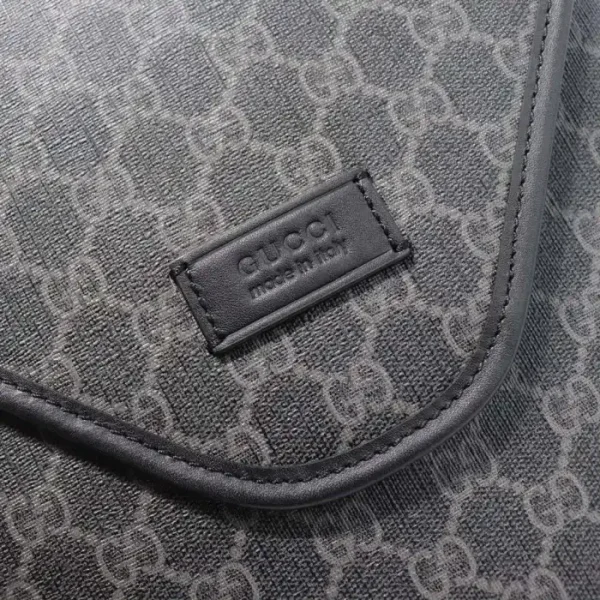 GUCCI Neo Vintage Medium Messenger Bag - Image 9
