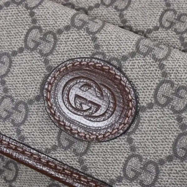 GUCCI MESSENGER BAG WITH INTERLOCKING - Image 5