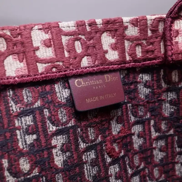 Dior Tote Book Red Print - Image 6