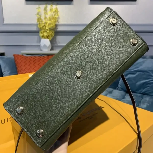 Louis Vuitton On My Side Dark Green - Image 2