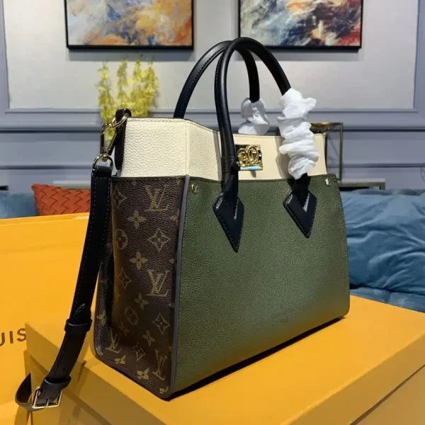 Louis Vuitton On My Side Dark Green - Image 7