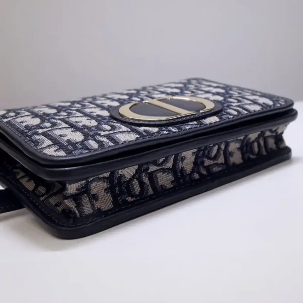 Dior 30 Montaigne Pouch - Image 7