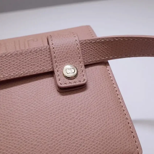 Dior 30 Montaigne Pouch Pink - Image 9