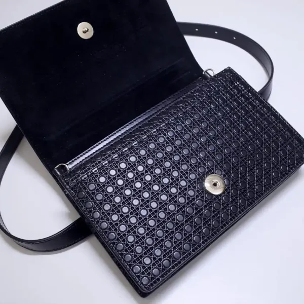 Dior 30 Montaigne Pouch Black - Image 2