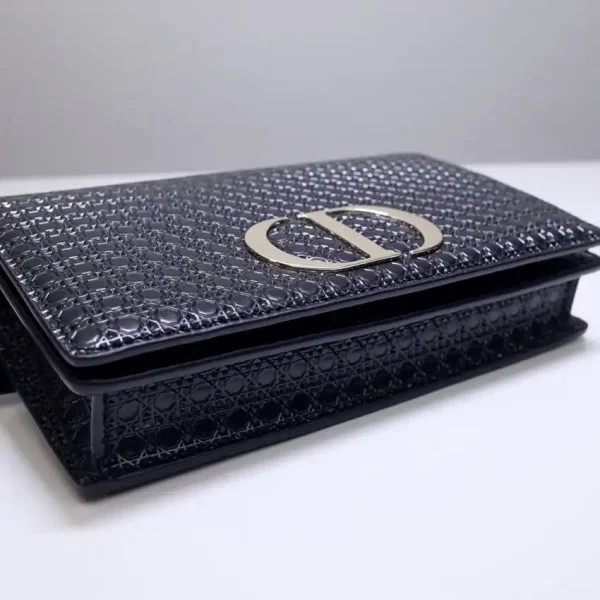 Dior 30 Montaigne Pouch Black - Image 3