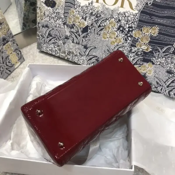 Lady Dior Large Red Patent - Image 9