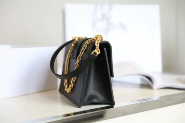 Dior 30 Montaigne Black Grain - Image 4
