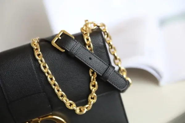 Dior 30 Montaigne Black Grain - Image 8
