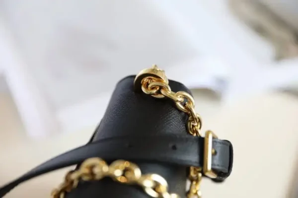 Dior 30 Montaigne Black Grain - Image 9
