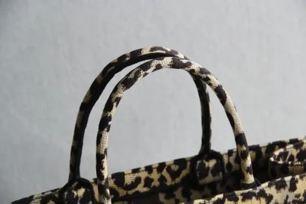 Dior Tote Book Leopard Print - Image 6
