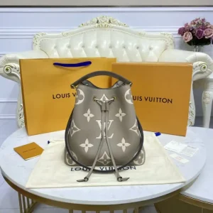 Louis Vuitton Noe  Bucket Beige MM