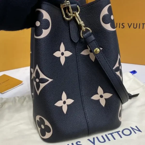 Louis Vuitton NeoNoe BB Black - Image 2