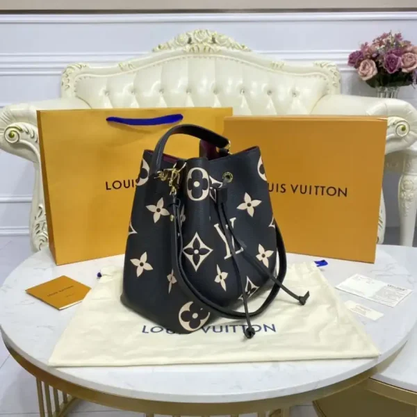 Louis Vuitton NeoNoe BB Black - Image 5