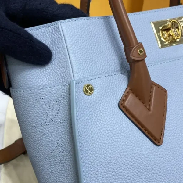 Louis Vuitton On My Side Sky Blue - Image 9