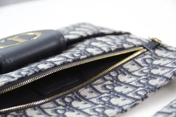 Dior Double Bag Oblique - Image 9