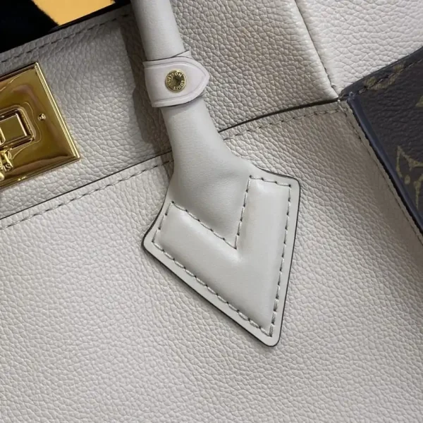 Louis Vuitton On My Side PM Beige - Image 3