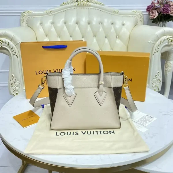 Louis Vuitton On My Side PM Beige - Image 9