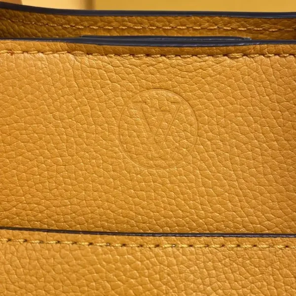 Louis Vuitton On My Side PM Brown - Image 9