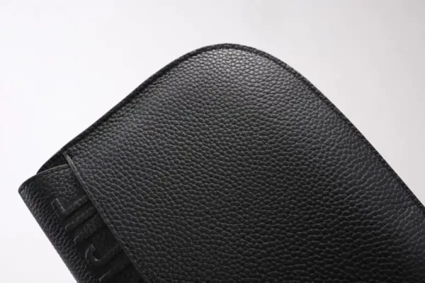 Dior Bobby Black Grained - Image 5