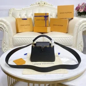 Loius Vuitton Capucines Small Black