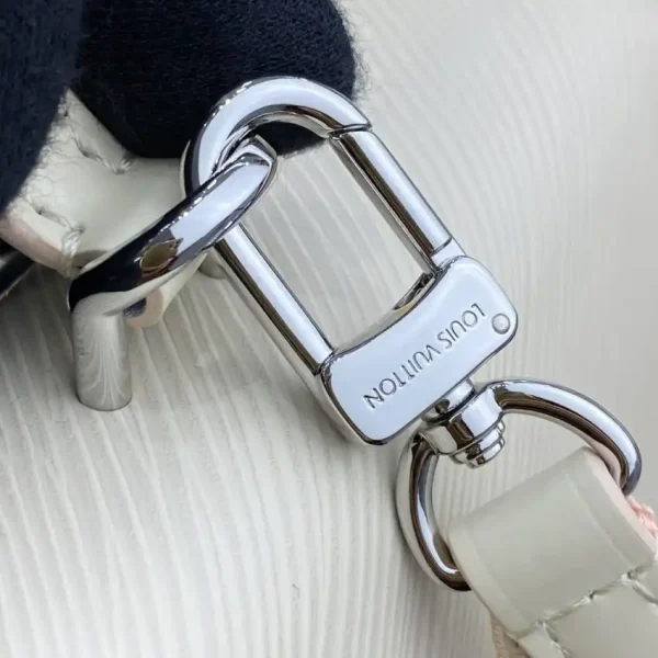 Louis Vuitton Cluny Mini Beige - Image 2