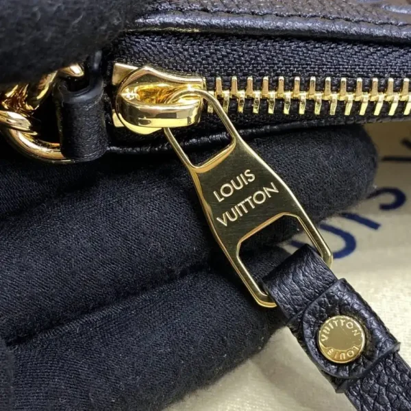 Louis Vuitton Easy Pouch Black - Image 6