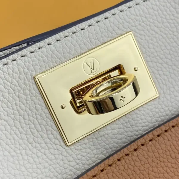 Louis Vuitton On My Side  3 Brown - Image 7