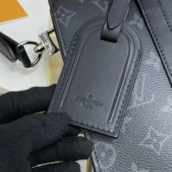 Louis Vuitton Sac Plat Cross - Image 4