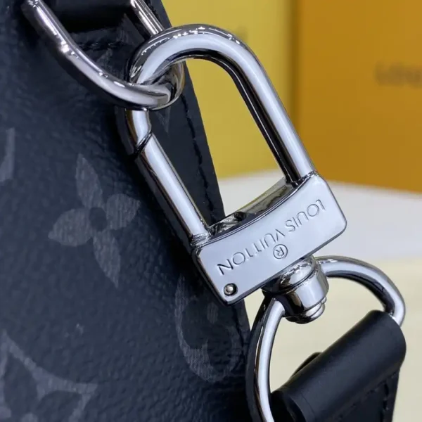 Louis Vuitton Sac Plat Cross - Image 8