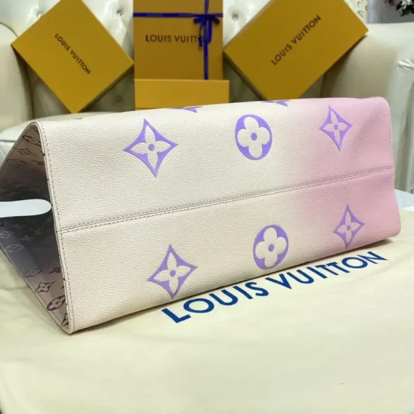 LV OnTheGo Large Purple - Image 2
