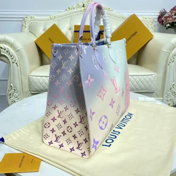 LV OnTheGo Large Purple - Image 8