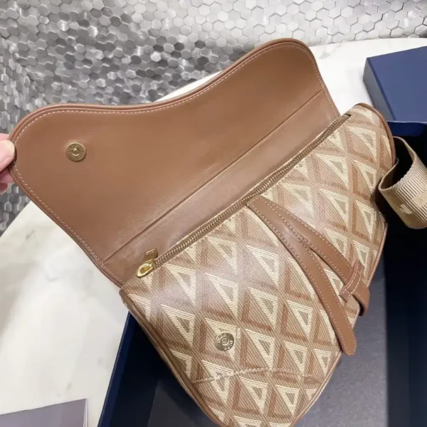 Dior Saddle Bag Brown Triangle - Image 7