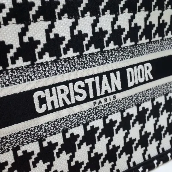 Dior Tote Book Houndstooth - Image 4