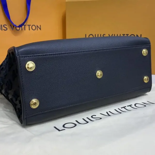 Louis Vuitton On My Side Black All - Image 2