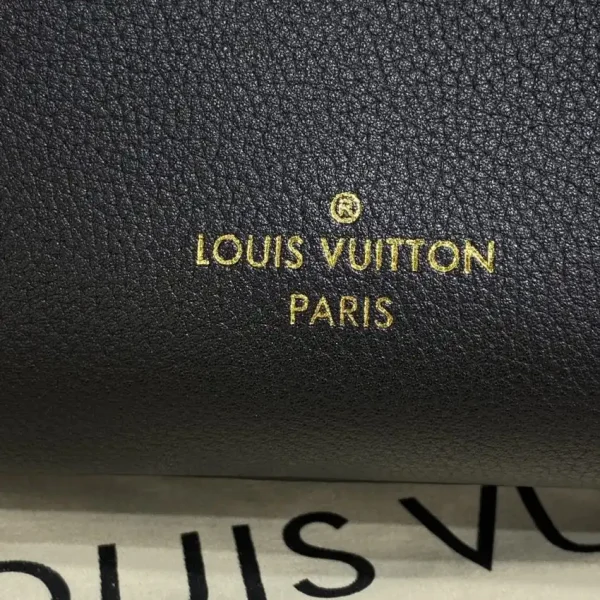 Louis Vuitton On My Side Black All - Image 5