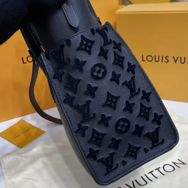 Louis Vuitton On My Side Black All - Image 8