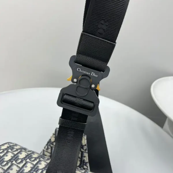 Dior Saddle Bag Oblique - Image 4