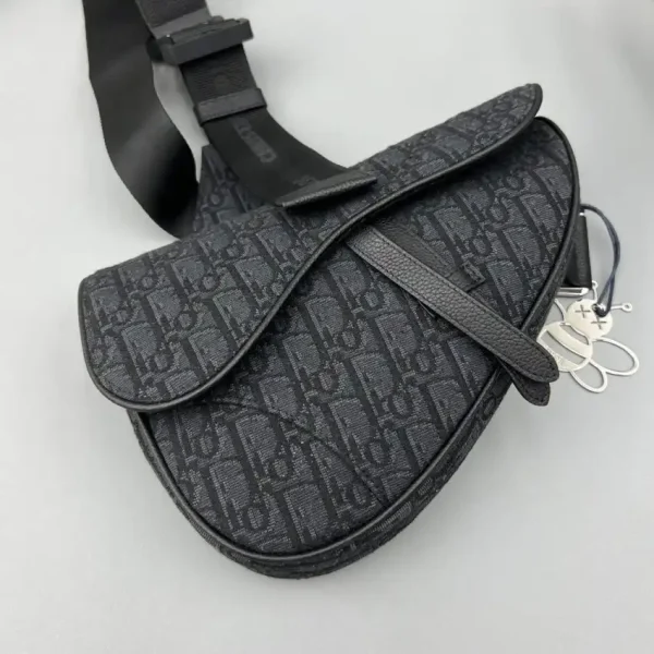 Dior Saddle Bag Oblique Black - Image 2