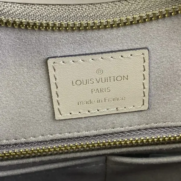 Louis Vuitton Carry All Pink - Image 5