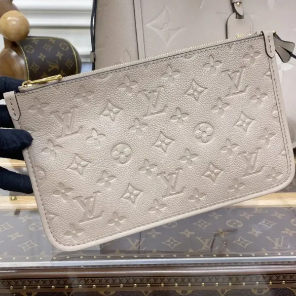 Louis Vuitton Carry All Pink - Image 6
