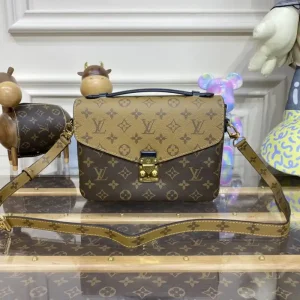 Louis Vuitton Pochette Metis Brown Canvas