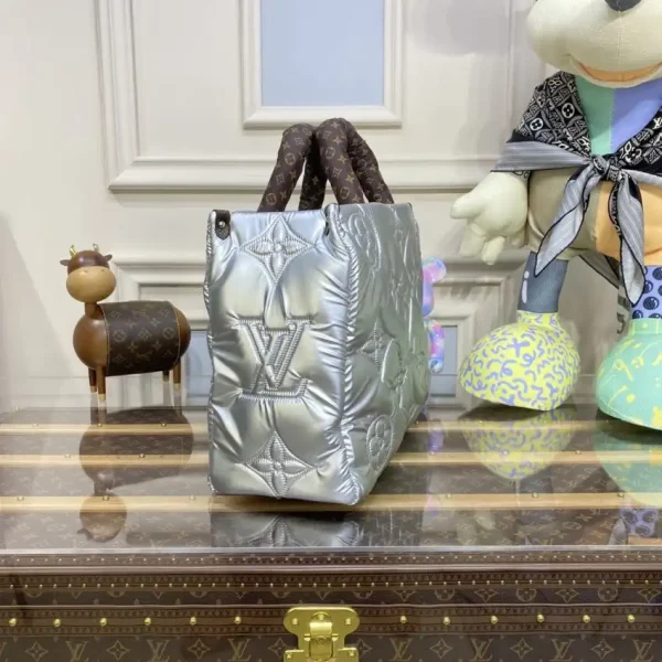 LV OnTheGo Silver Soft - Image 2