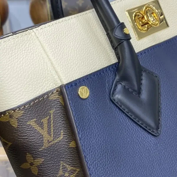 Louis Vuitton On My Side Dark  Blue - Image 5