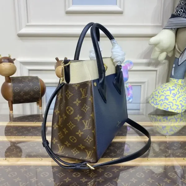 Louis Vuitton On My Side Dark  Blue - Image 7