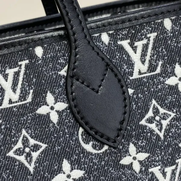 Louis Vuitton Neverfull MM Denim - Image 6