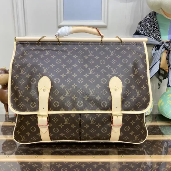 Louis Vuitton Hunting Bag - Image 4